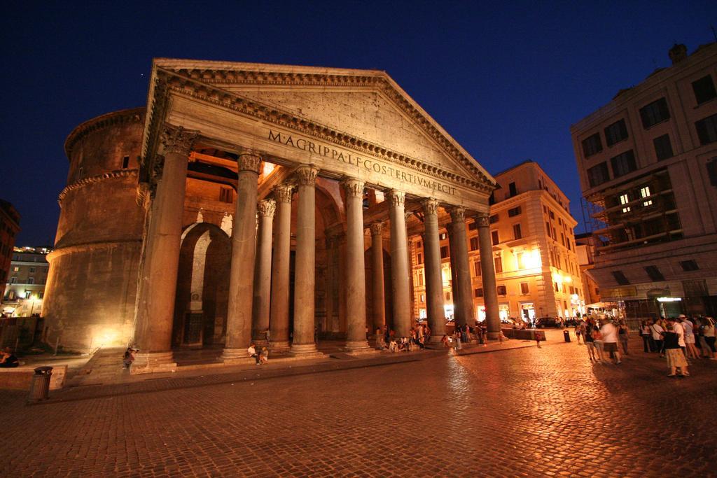 Starhome Pantheon Рим Екстер'єр фото